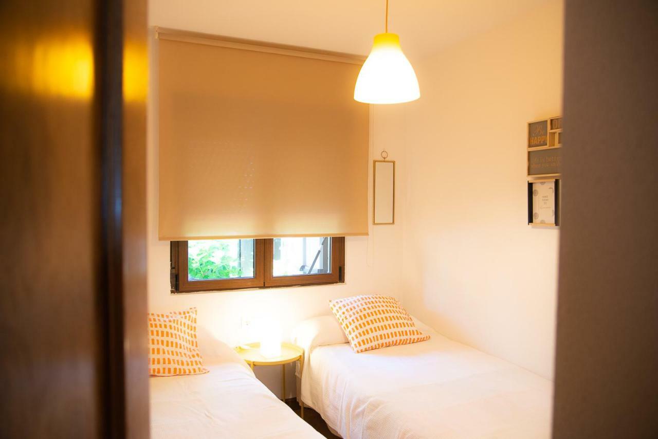 Casa De Las Flores - Apartamento Con Jardin Privado Frente A La Playa De Comillas Exterior photo